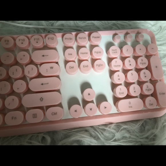 IRIVER pluggable carriable keyboard - Picture 10 of 10